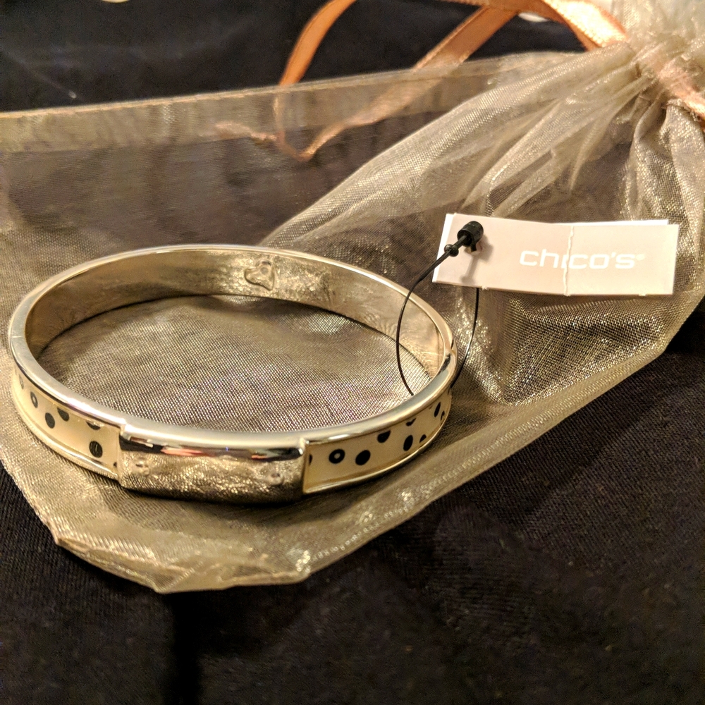 Chico's bangle braclet